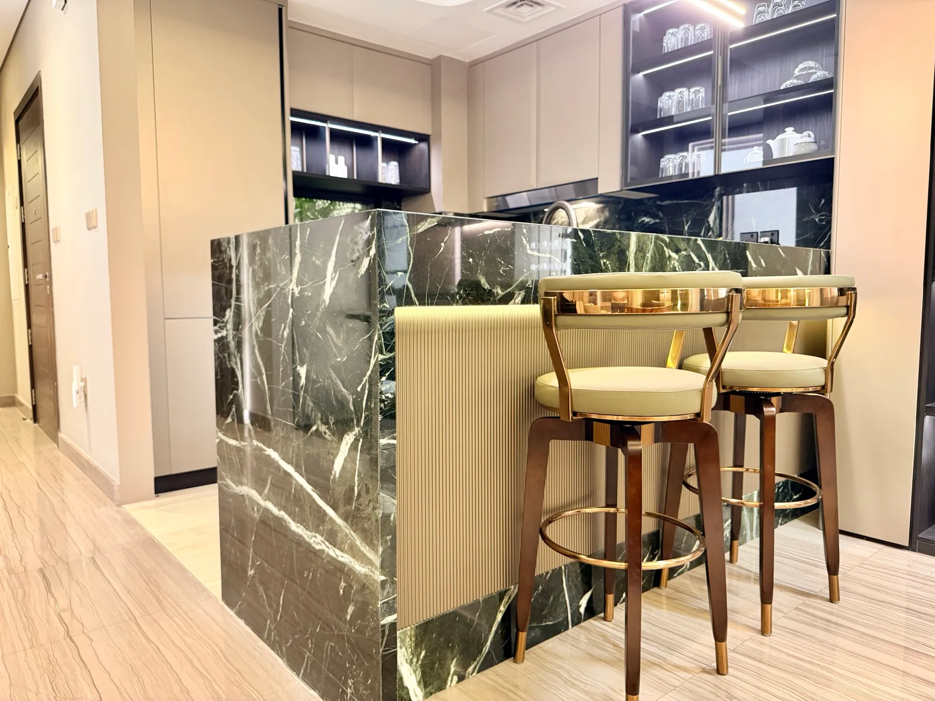 Kitchen island design in Dubai at the Modenzo showroom